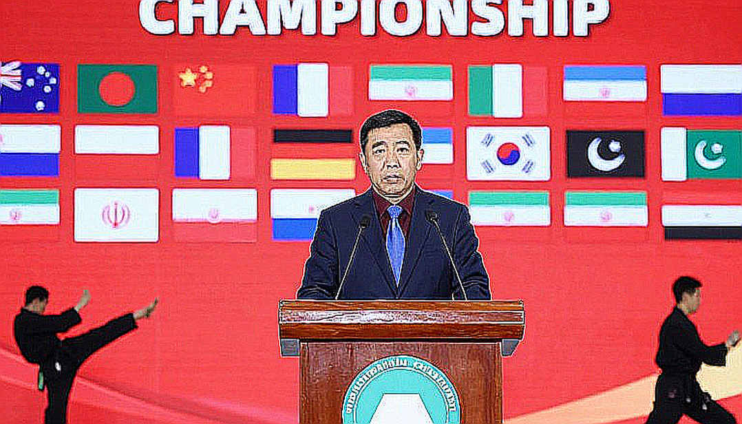 Vụ Inam Butt: Hai Tháng Án Treo Và Tấm Huy Chương Không Thể Cứu